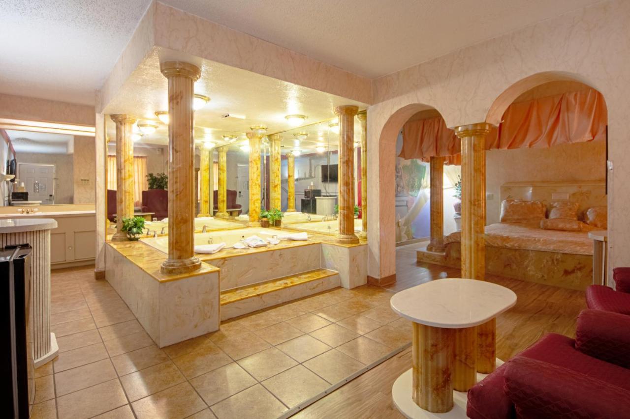 Economy Inn & Suites Дентон Экстерьер фото